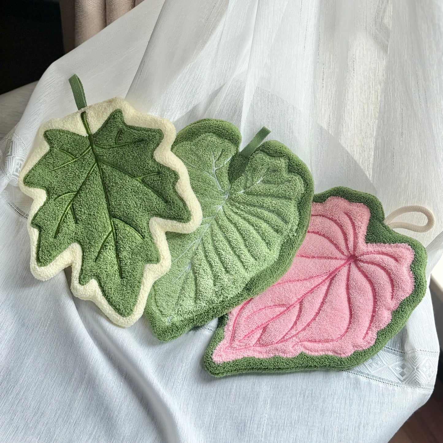 Set of 3 Modern Leaf Hanging Hand Towel