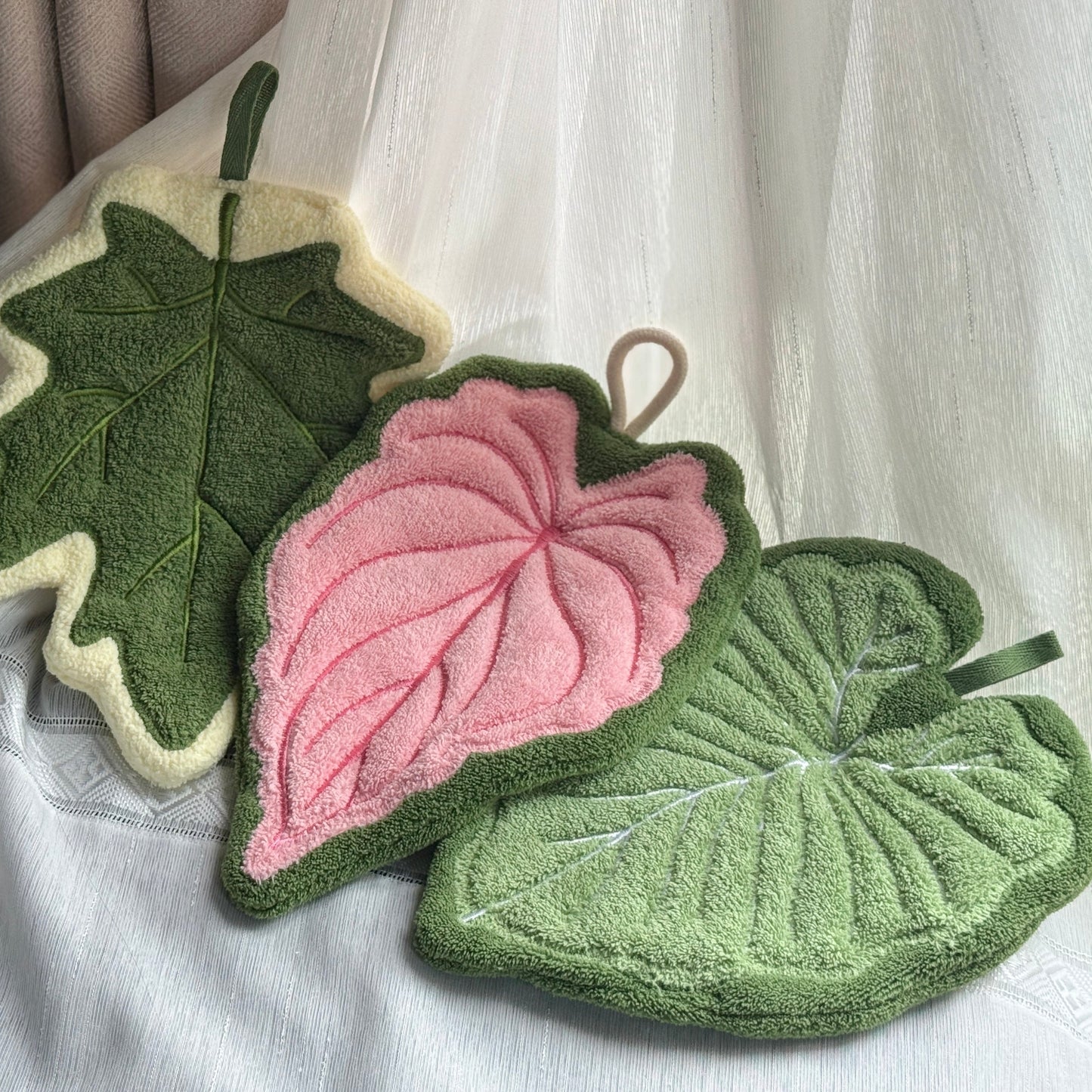 Set of 3 Modern Leaf Hanging Hand Towel