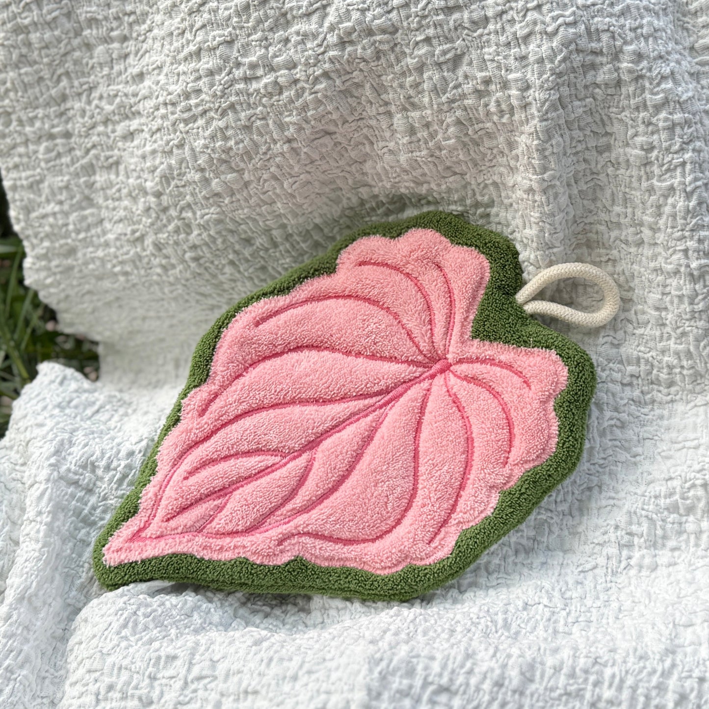 Set of 3 Modern Leaf Hanging Hand Towel
