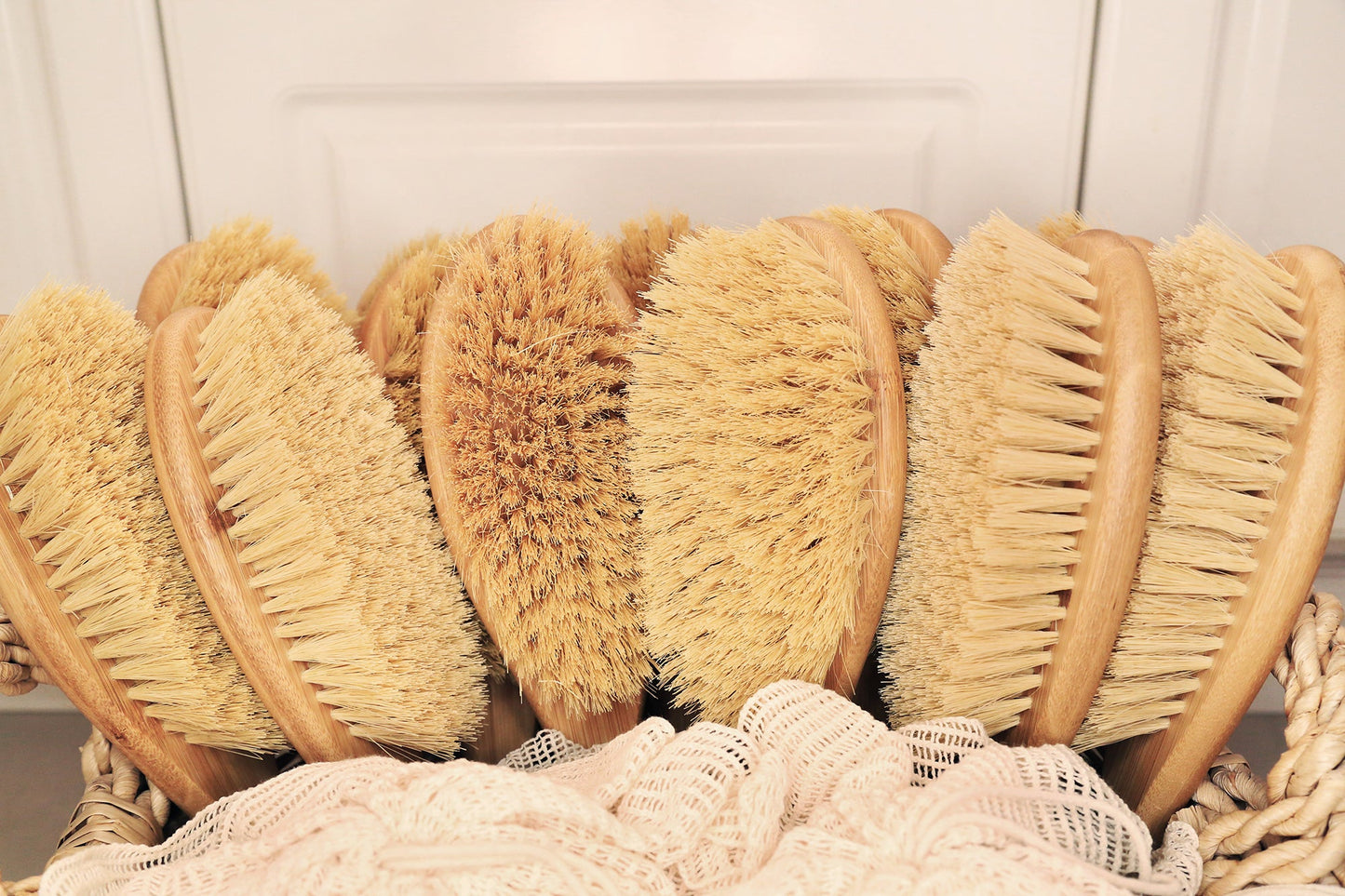 Natural Back Scrubbing Body Brush