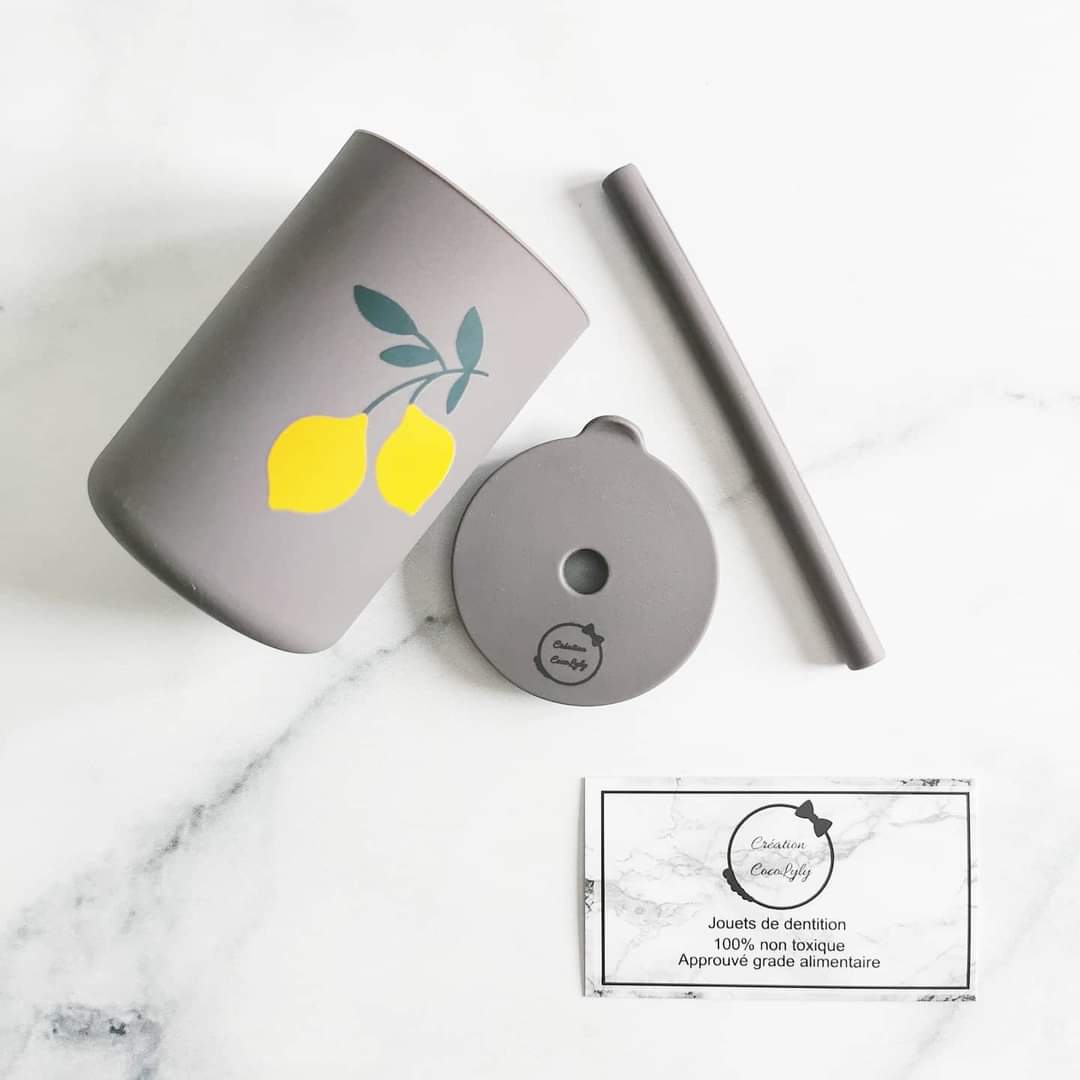 Gobelets avec paille citron améliorer