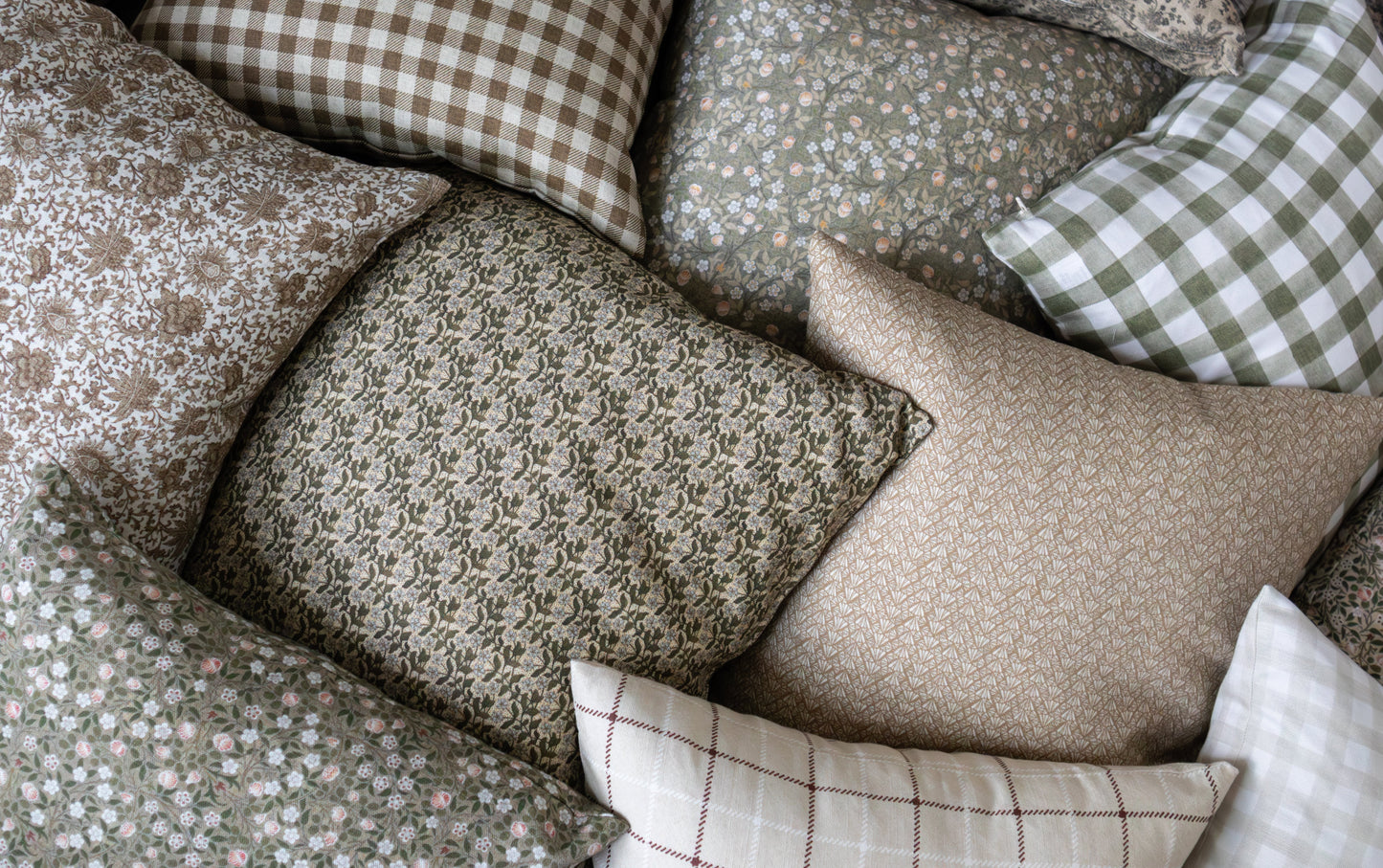 Ivy | Green Floral Pillow Cover