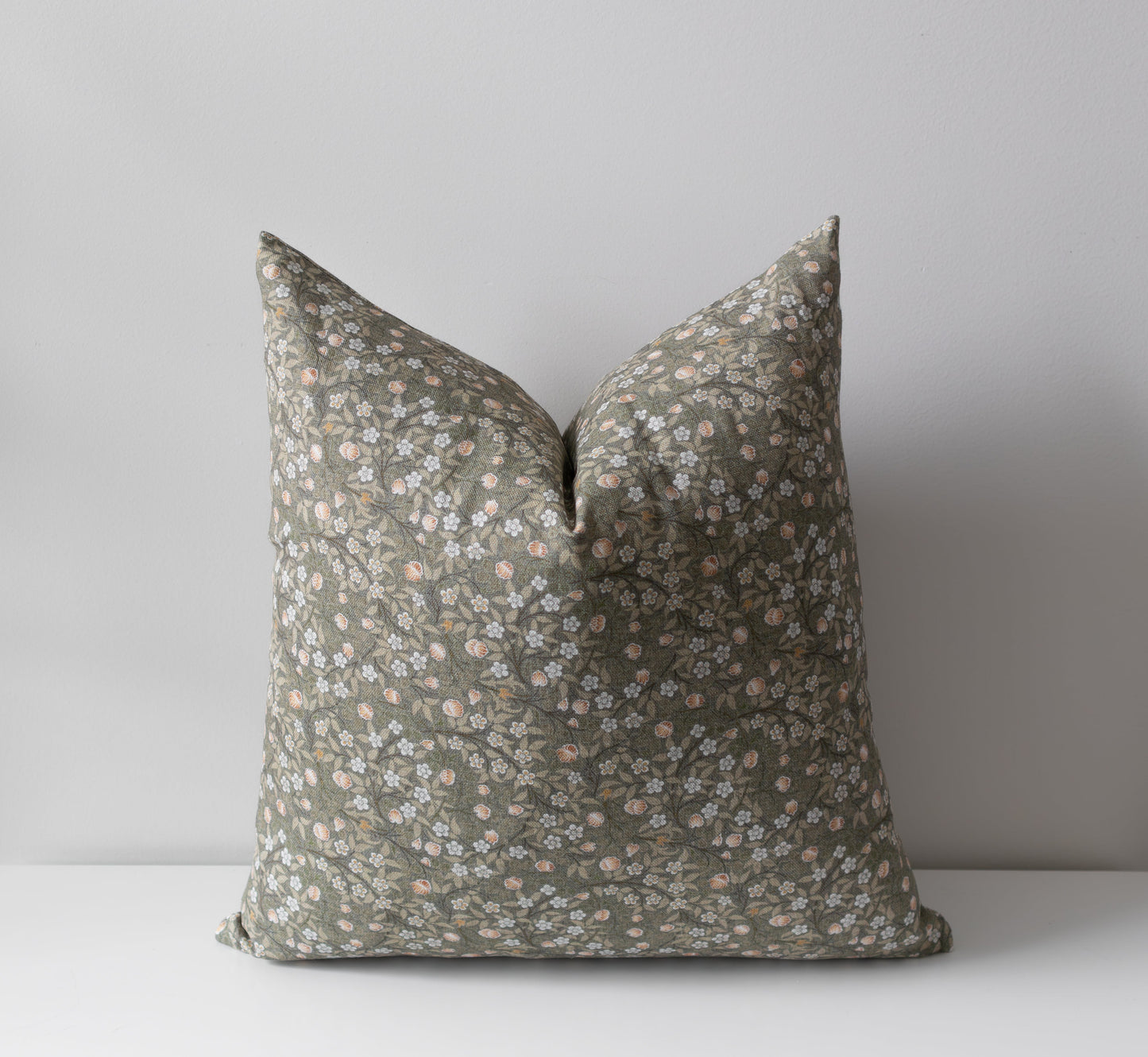 Isla | Green Floral Pillow Cover