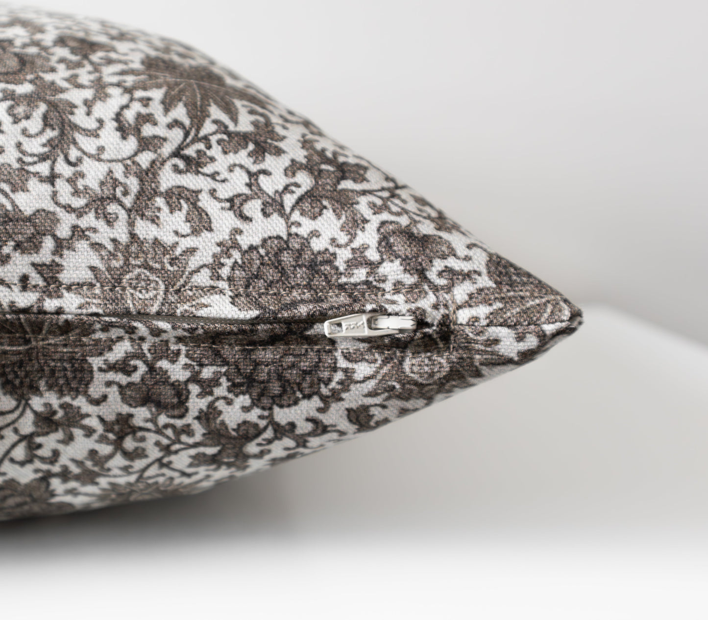 Amelia | Vintage Floral Pillow Cover