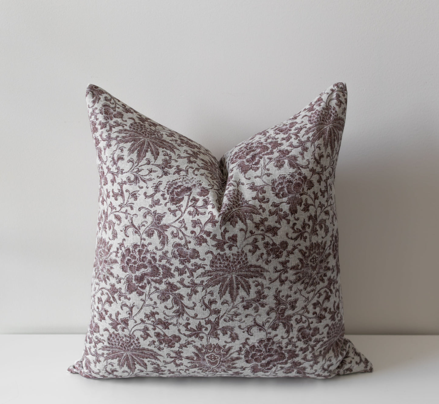 Lyra | Vintage Floral Pillow Cover