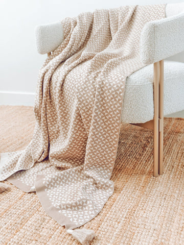 Organic Knitted Throw Blanket-1
