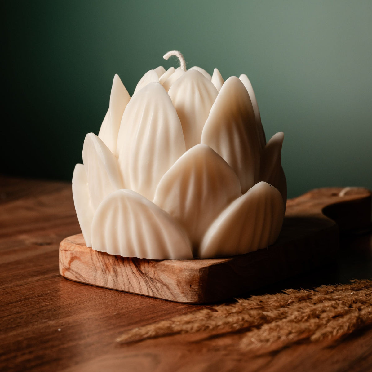 Lotus Candle