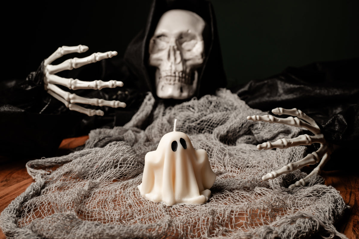 Cutie Ghost Soy Wax Candle for Enchanting Halloween