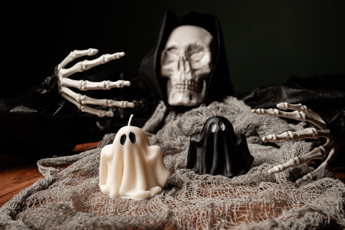 Cutie Ghost Soy Wax Candle for Enchanting Halloween