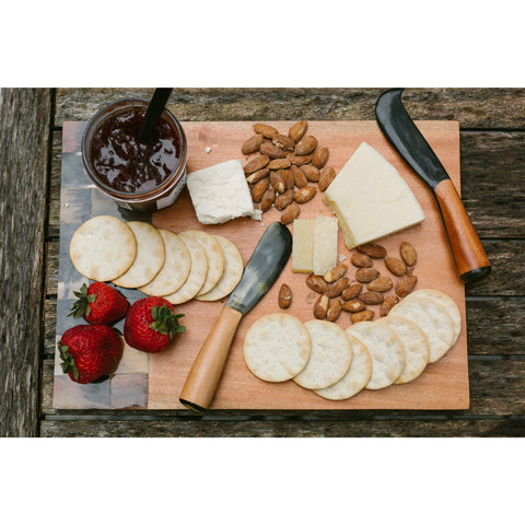 Planche à découper/planche à fromage en bois et corne